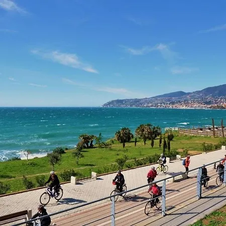 Marina Dei Sogni - Fronte Mare Con Terrazza E Aria Condizionata San Lorenzo al Mare