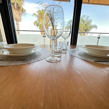 Marina Dei Sogni - Fronte Mare Con Terrazza E Aria Condizionata Διαμέρισμα