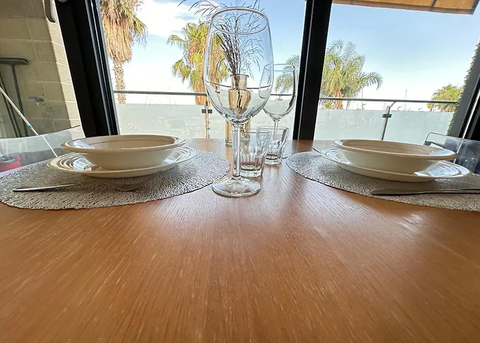 Marina Dei Sogni - Fronte Mare Con Terrazza E Aria Condizionata Lägenhet